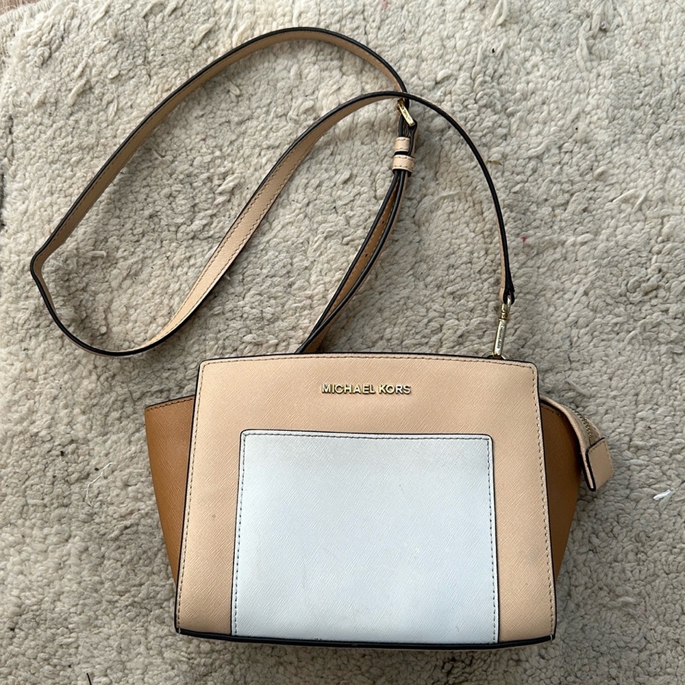 Michael Kors Crossbody Bag